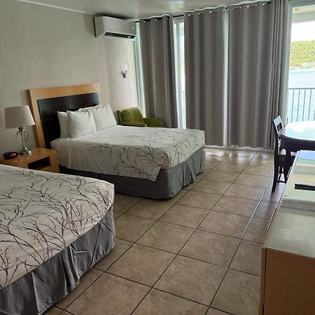 Lindbergh Bay Hotel Altona Buitenkant foto