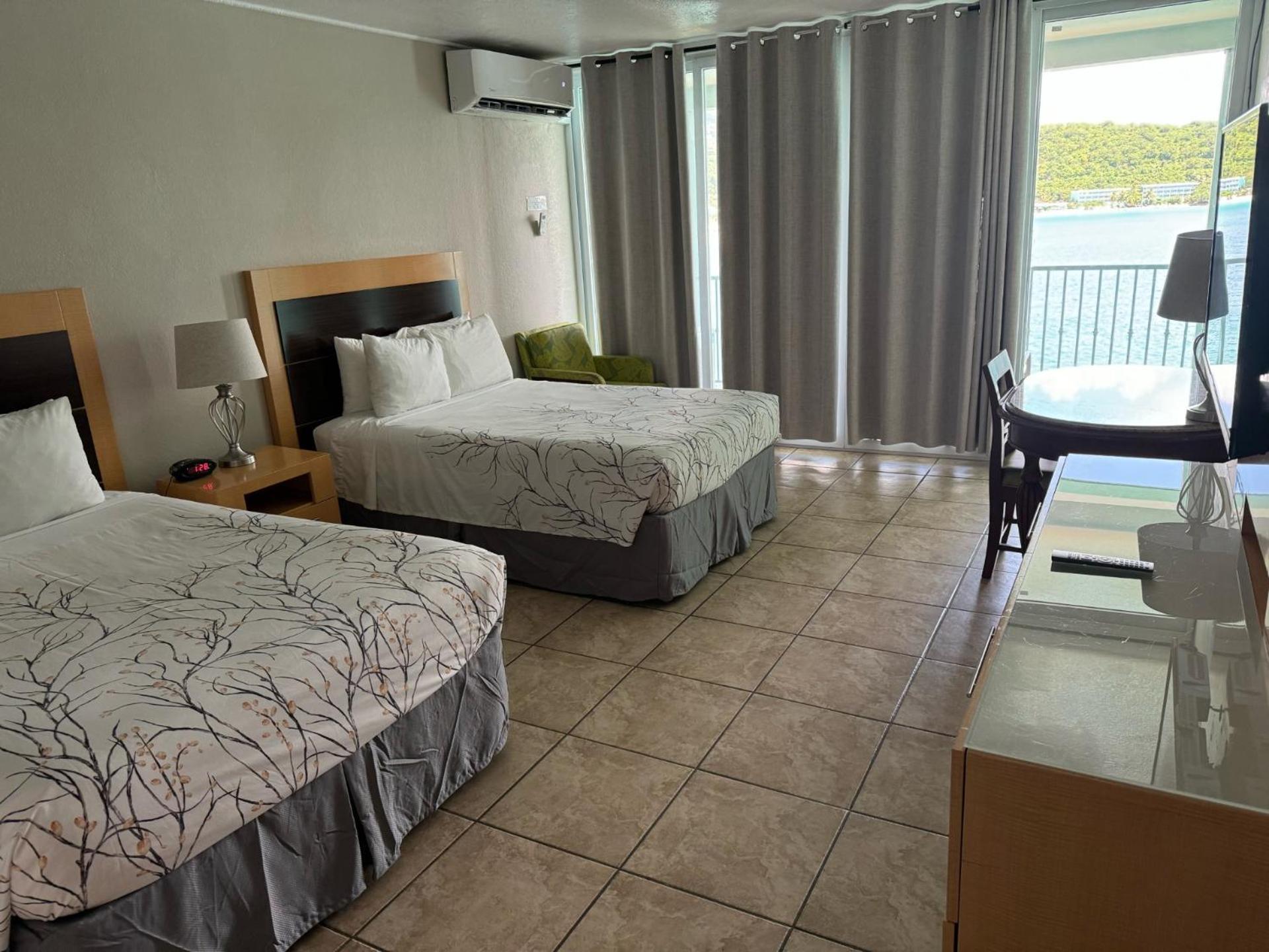 Lindbergh Bay Hotel Altona Buitenkant foto